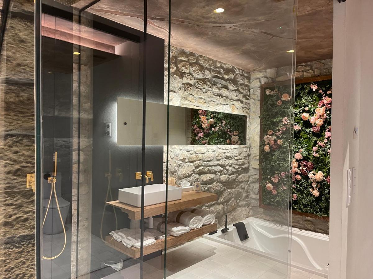 Hotel Les Quingles Calders Zewnętrze zdjęcie